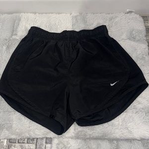 Nike Shorts (black)